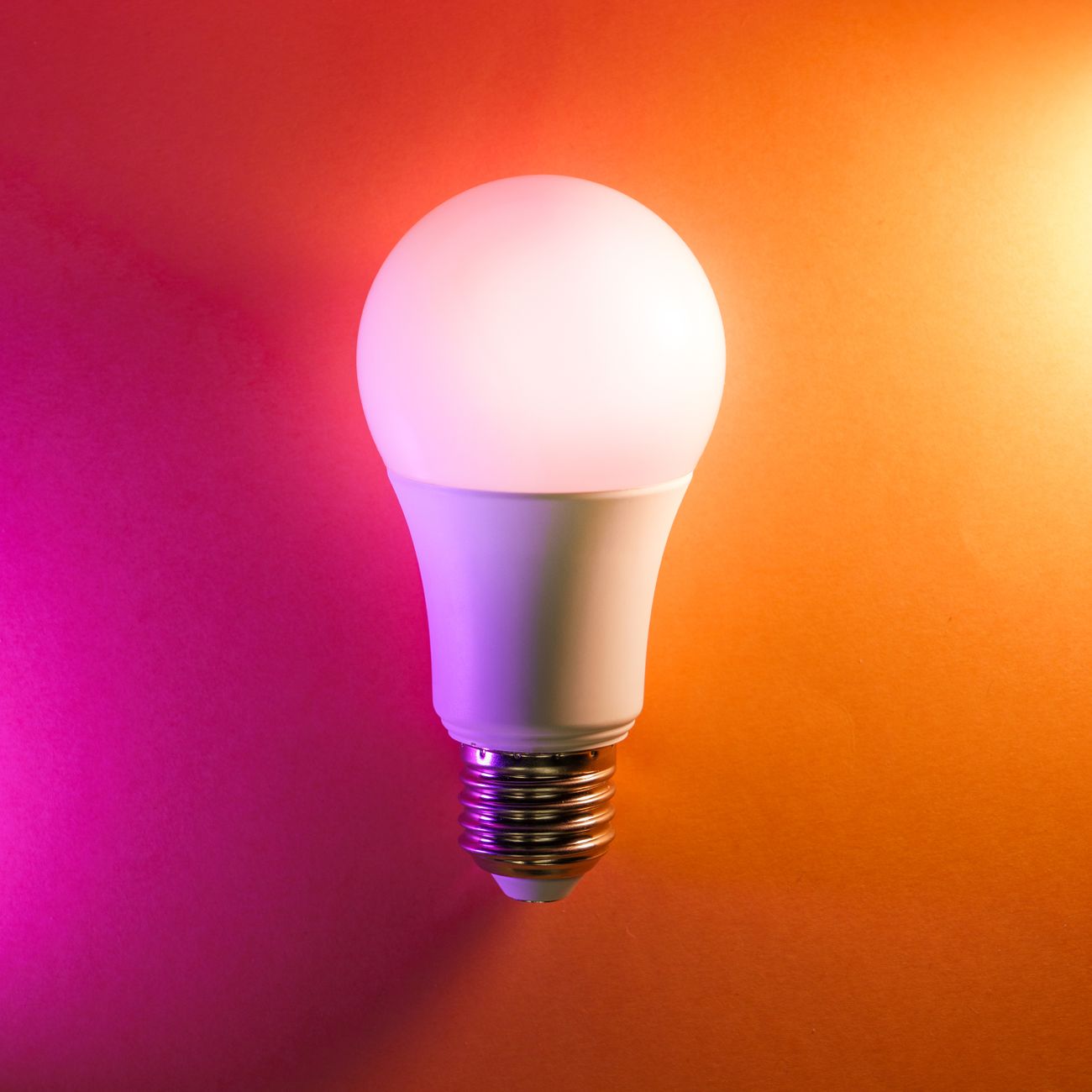 smart lights, smart bulbs save, LED smart