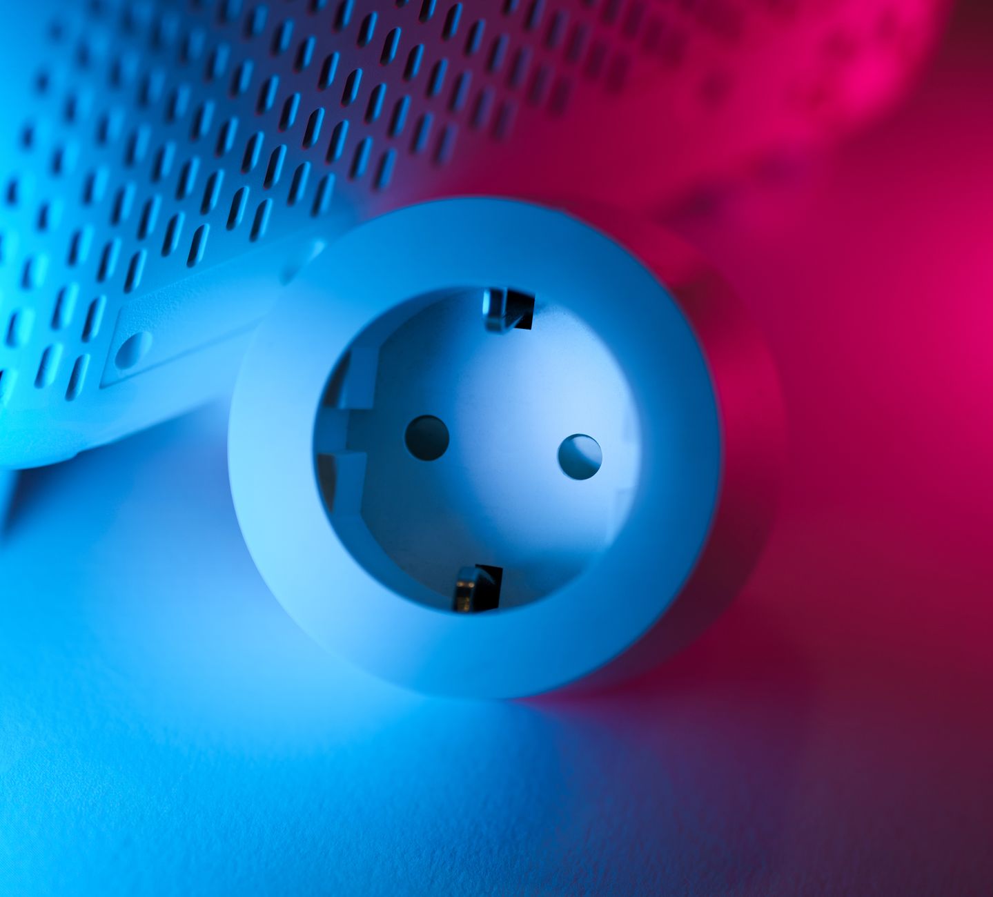 smart plug, smart plug uses, smart home save