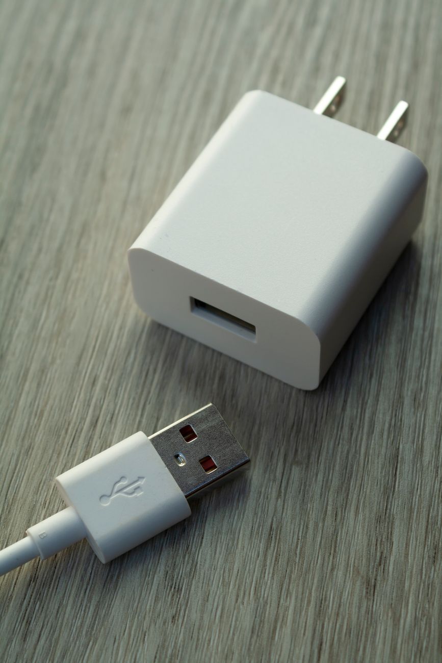 phone charge faster, fast charging tips, speed up phone charging