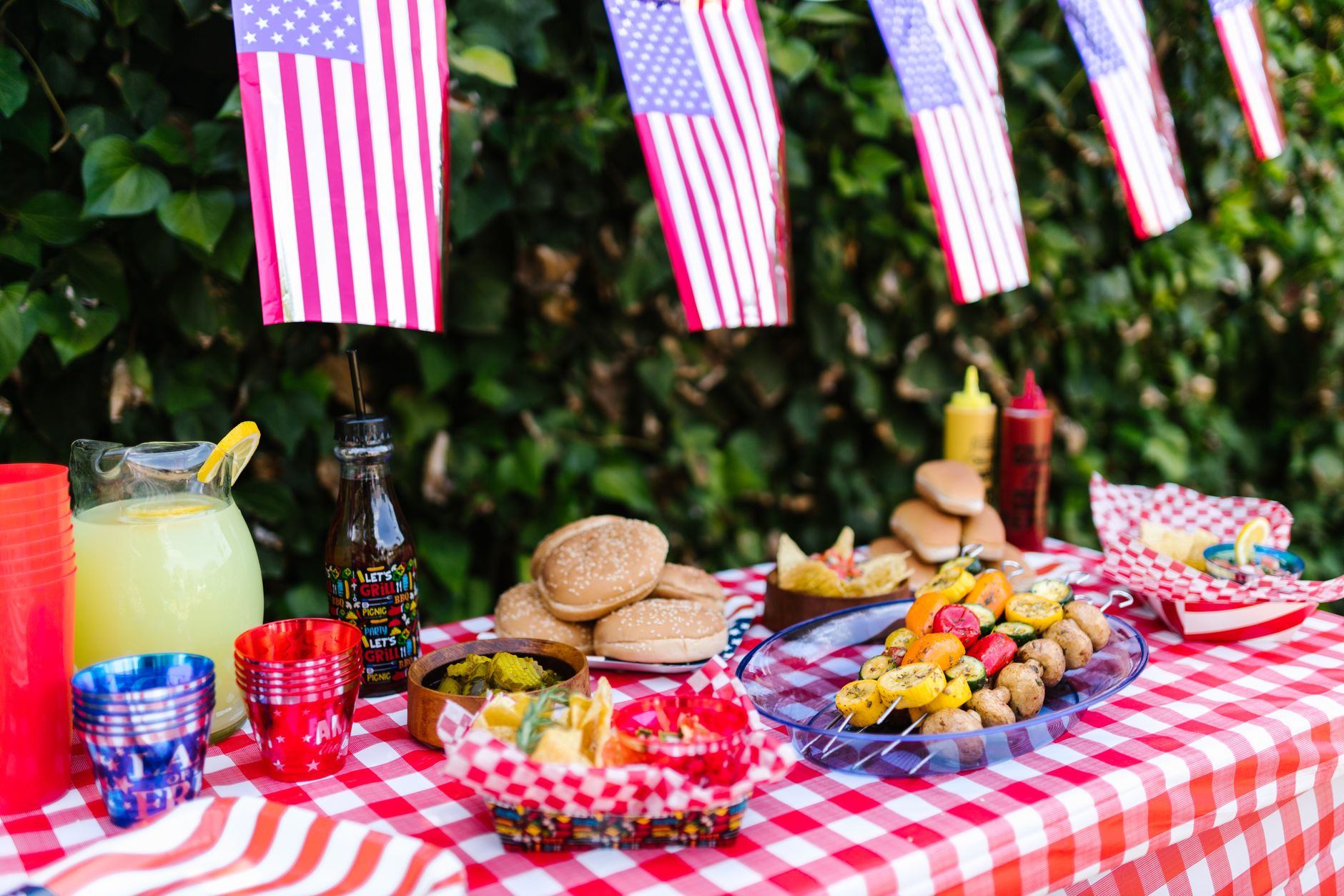memorial day BBQ, memorial day party, budget BBQ