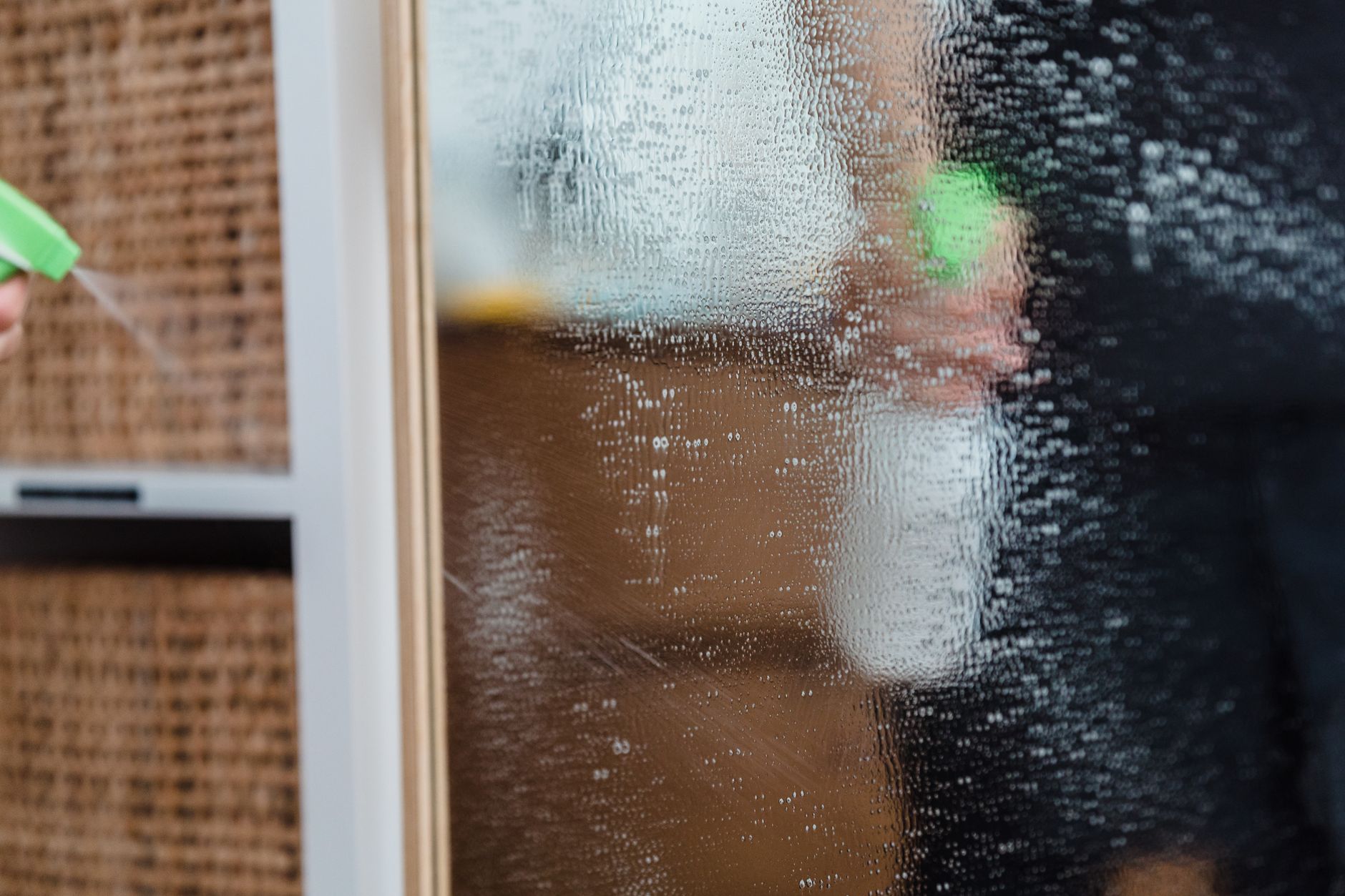 shower glass clean, soap scum, glass shower clean