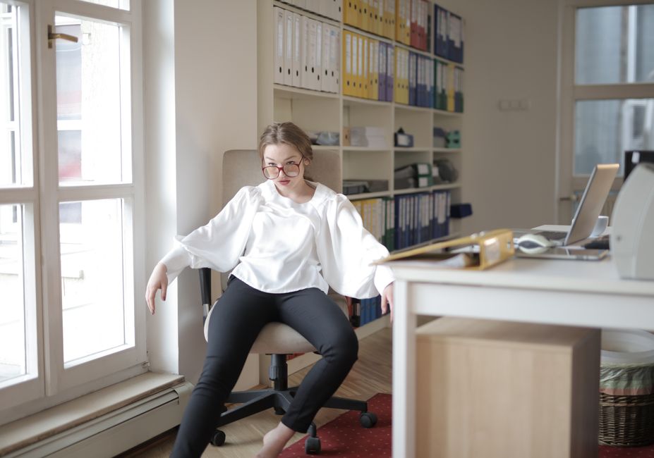 Proper desk posture setup