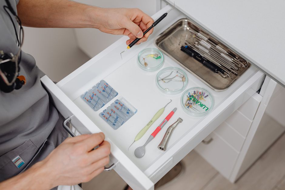junk drawer organize, junk drawer clean, drawer organization