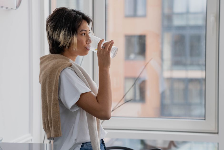 water before coffee, morning hydration, drink water morning