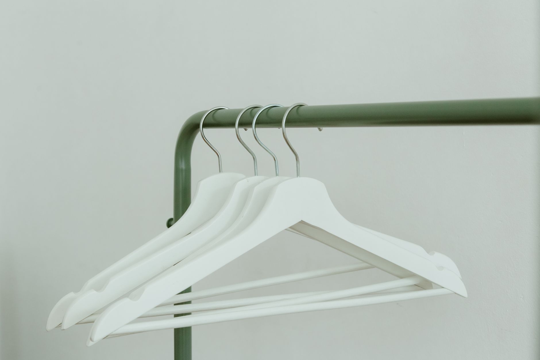 closet clean out, closet organization, declutter closet, organize closet