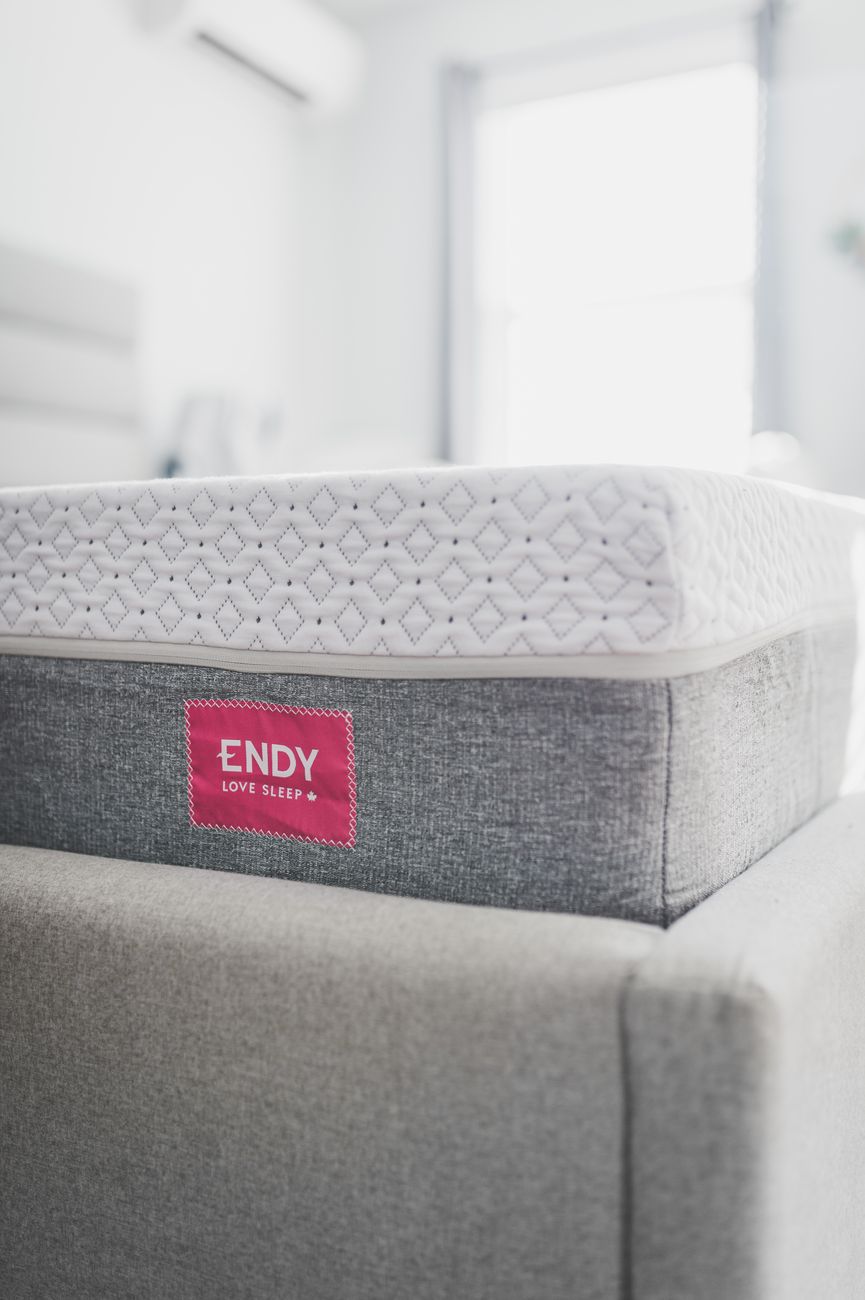 mattress topper back pain, memory foam topper, bed topper review, spine support