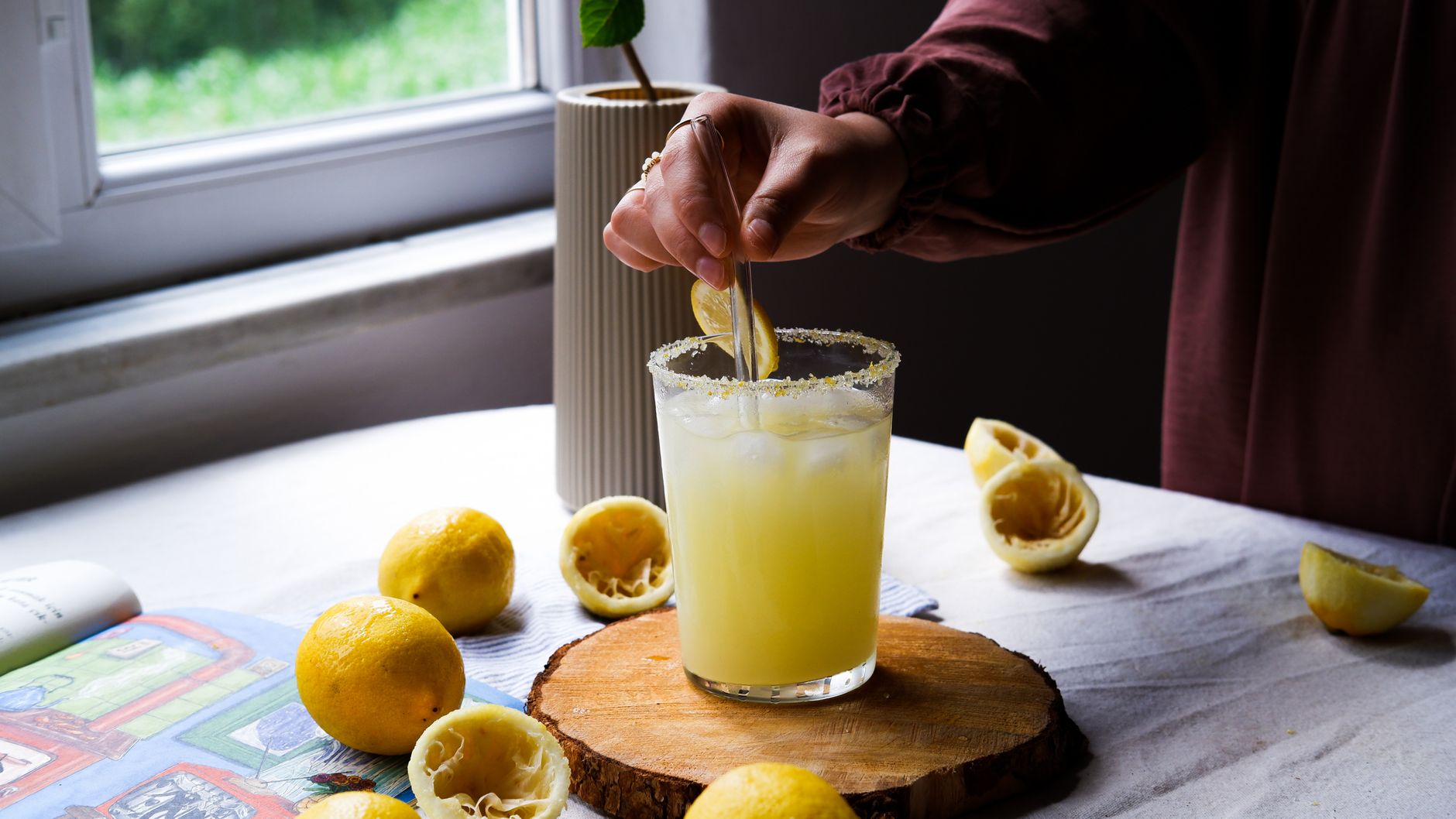 electrolyte drink, DIY, hydration, sports drink, sugar free