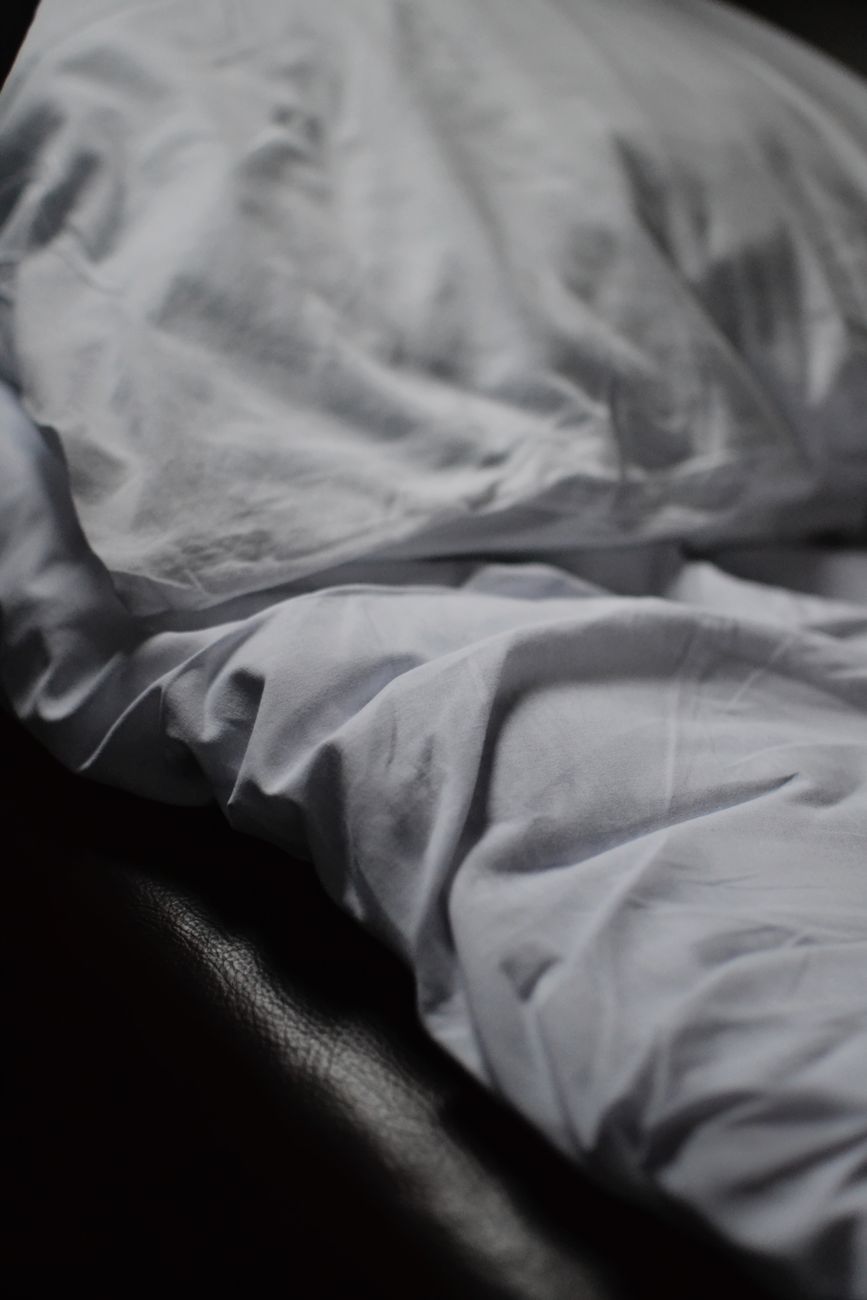 allergy proof bedroom, spring allergies, reduce allergens bedroom