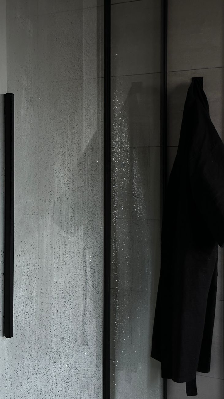 hard water, shower door, glass cleaning, vinegar, mineral deposits