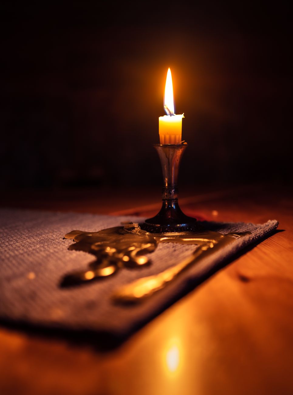 candle wax carpet, wax removal, carpet cleaning, stain removal