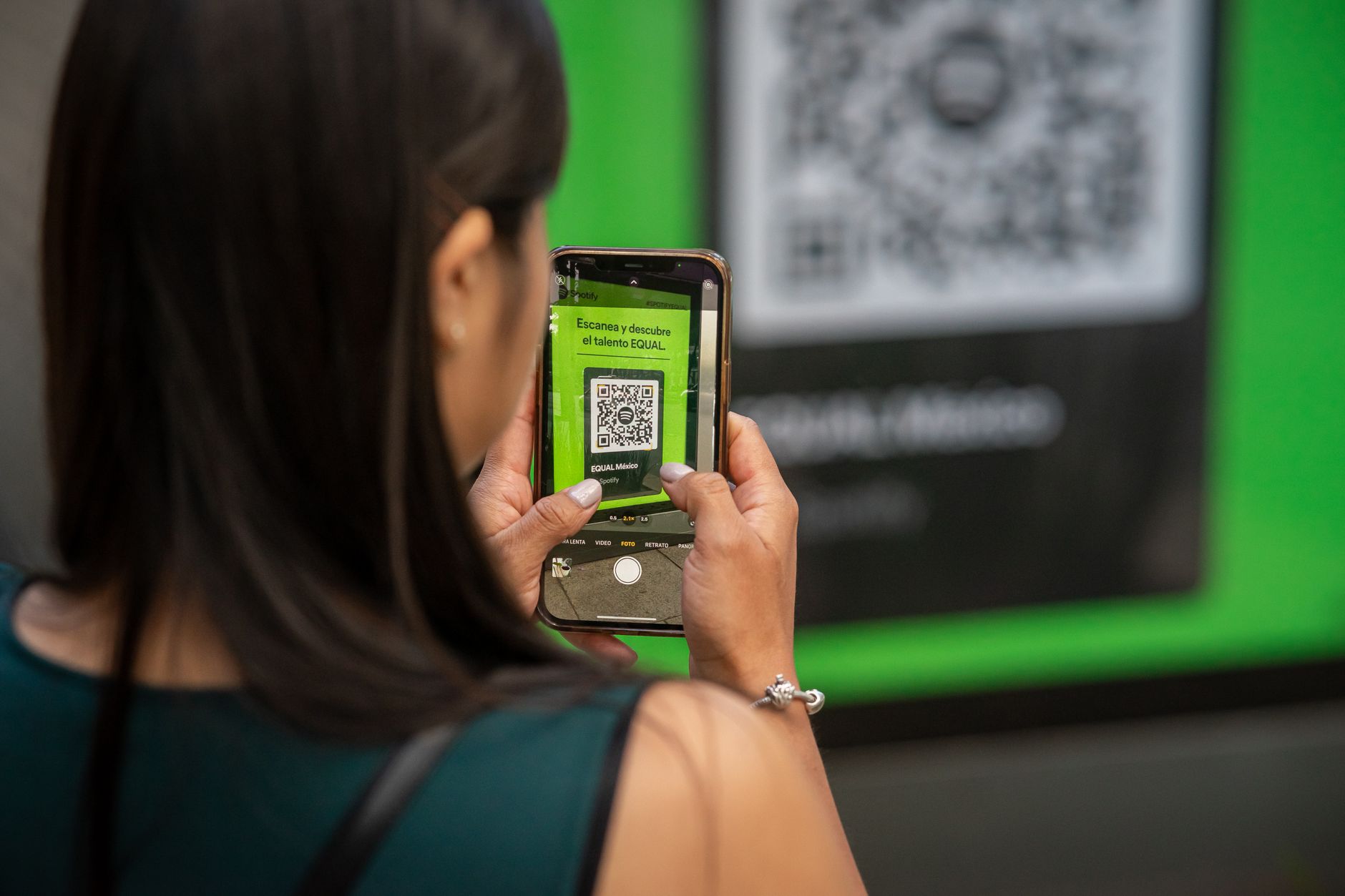 scan QR from screenshot, Google Lens QR, photo QR scan, screenshot QR reader