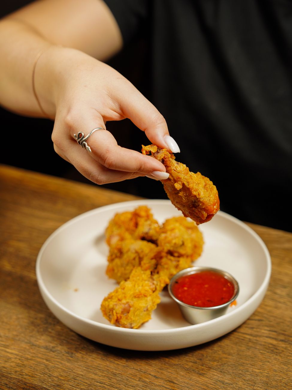 cornstarch, crispy chicken wings, oven baked, baking powder alternative, wing hack
