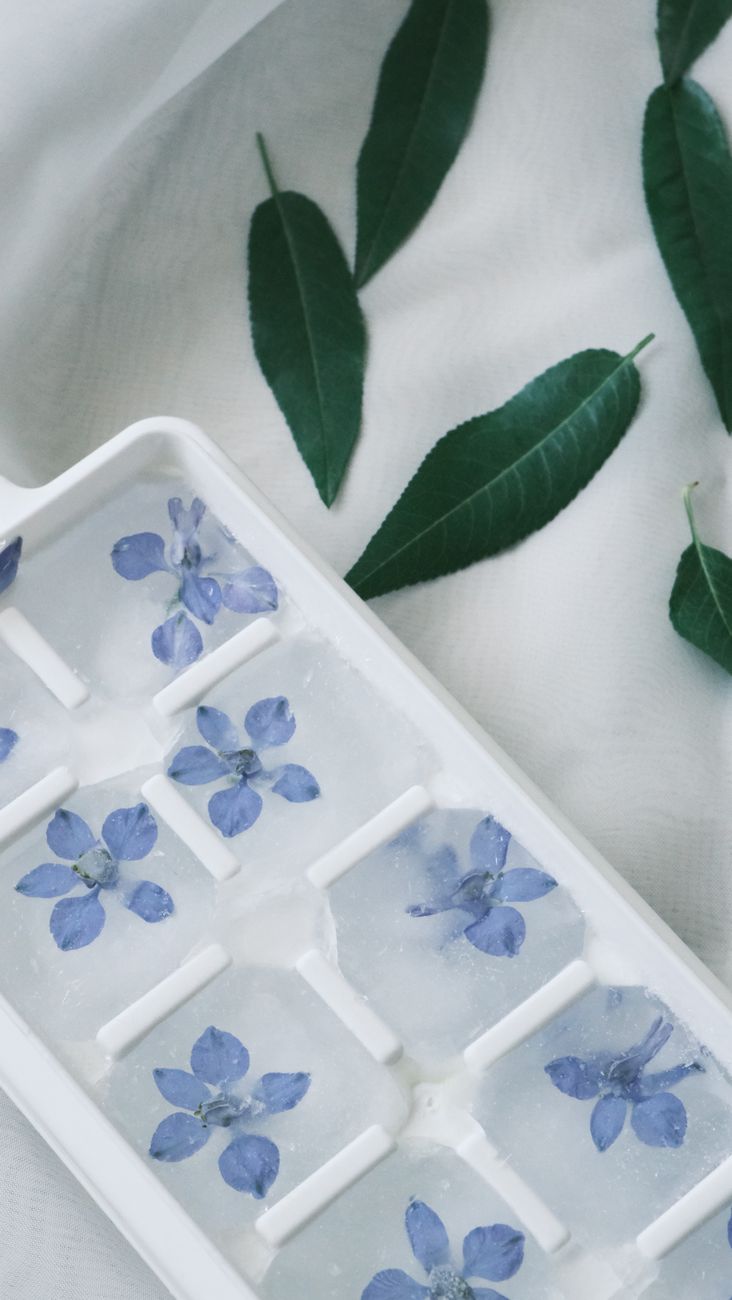 ice cube tray, silicone tray, freezer accessory, product review