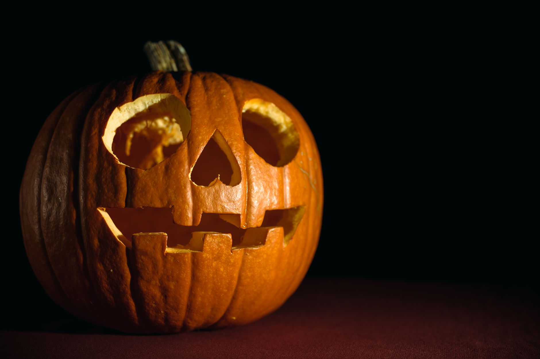 pumpkin carving, no mold pumpkin, Halloween hack, seasonal autumn