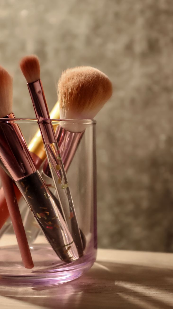 wash makeup brushes, clean makeup brush, brush care