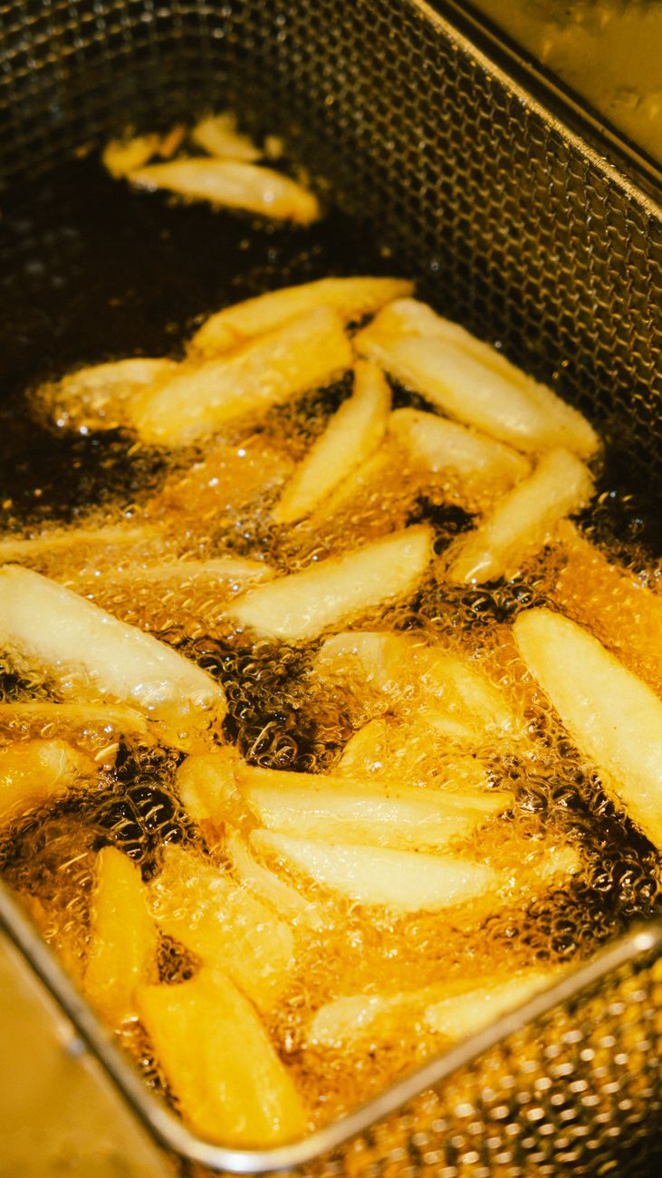 air fryer oil, air fryer spray, air fryer cooking, air fryer tips