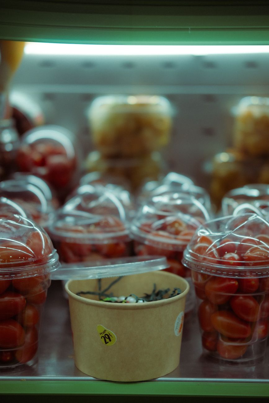 tomatoes, storage, fridge, kitchen hack, produce