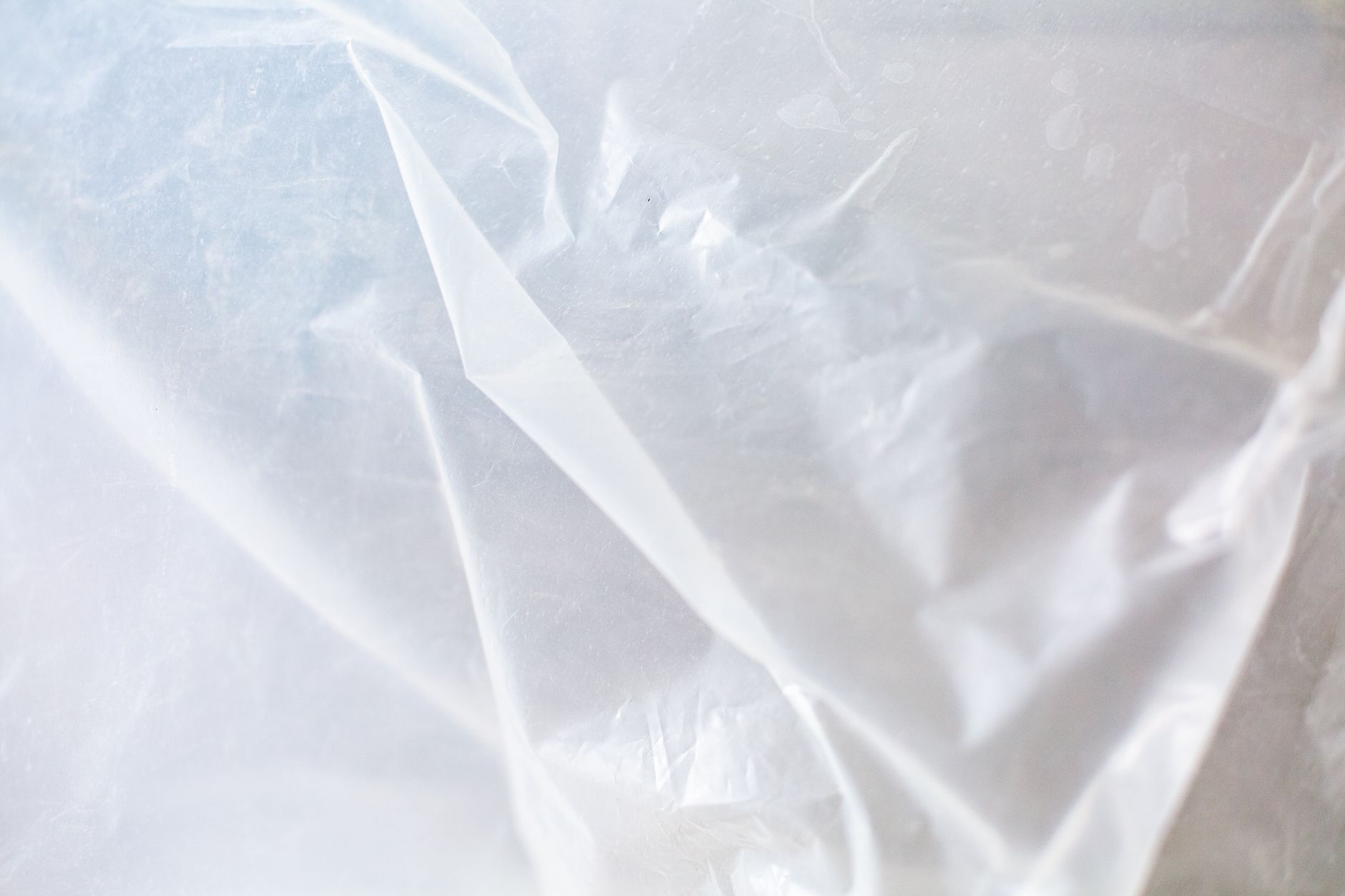 baseboard dust, dryer sheet, anti static, cleaning hack