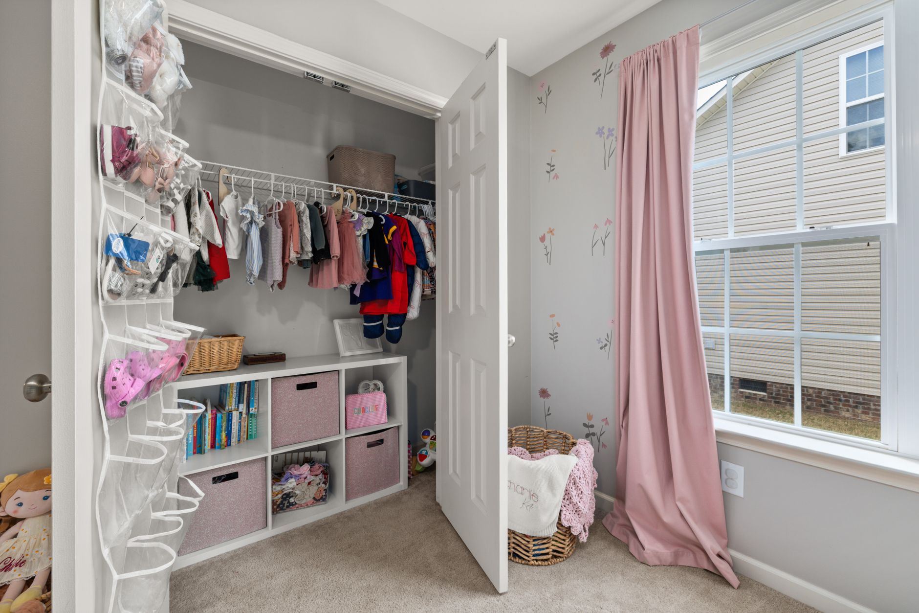 small closet, organize, space saving, hangers, shelves