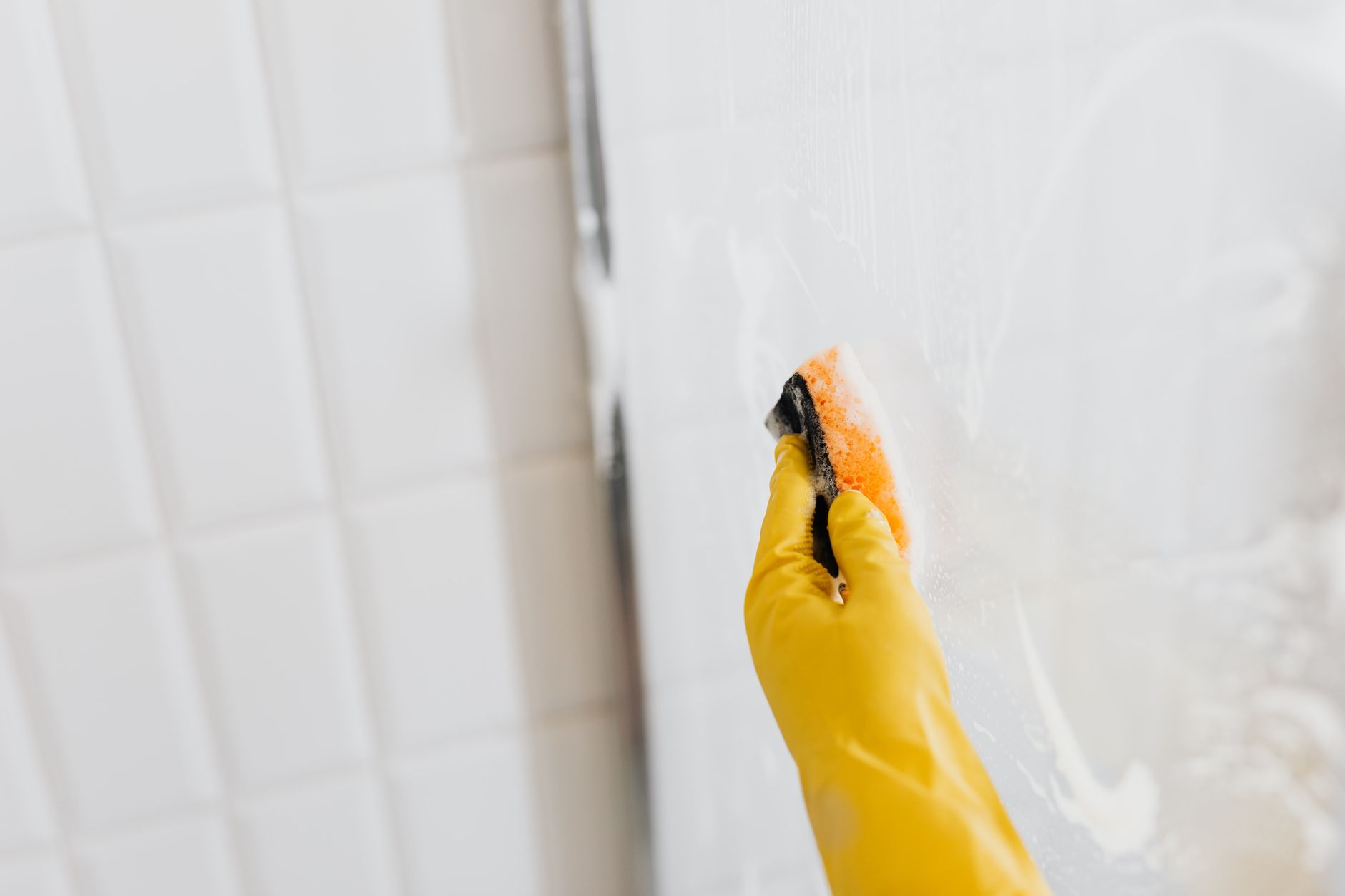 shower glass, hard water stains, bathroom cleaning, limescale
