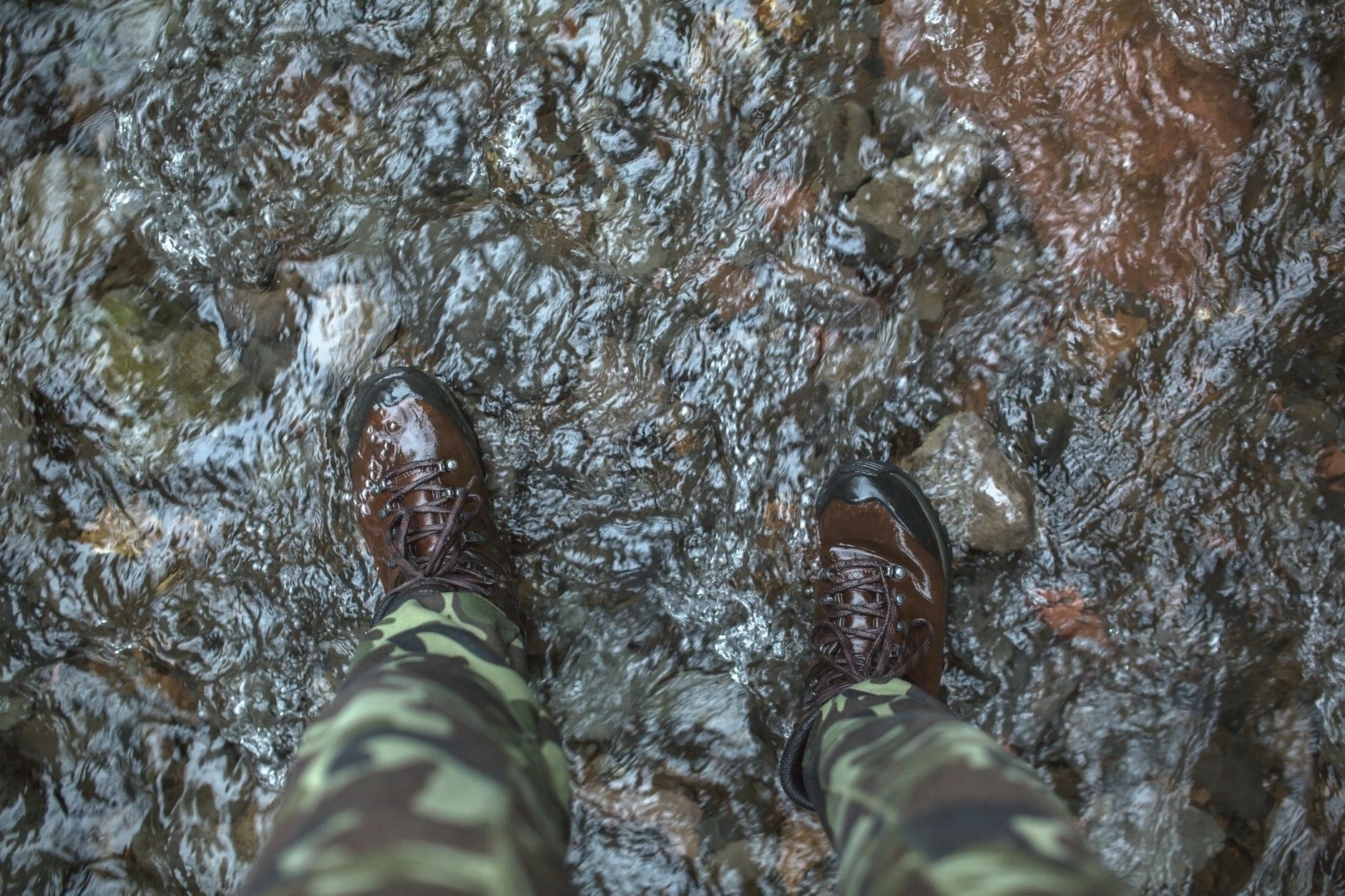 dry wet boots, winter boot care, newspaper trick, boot dryer