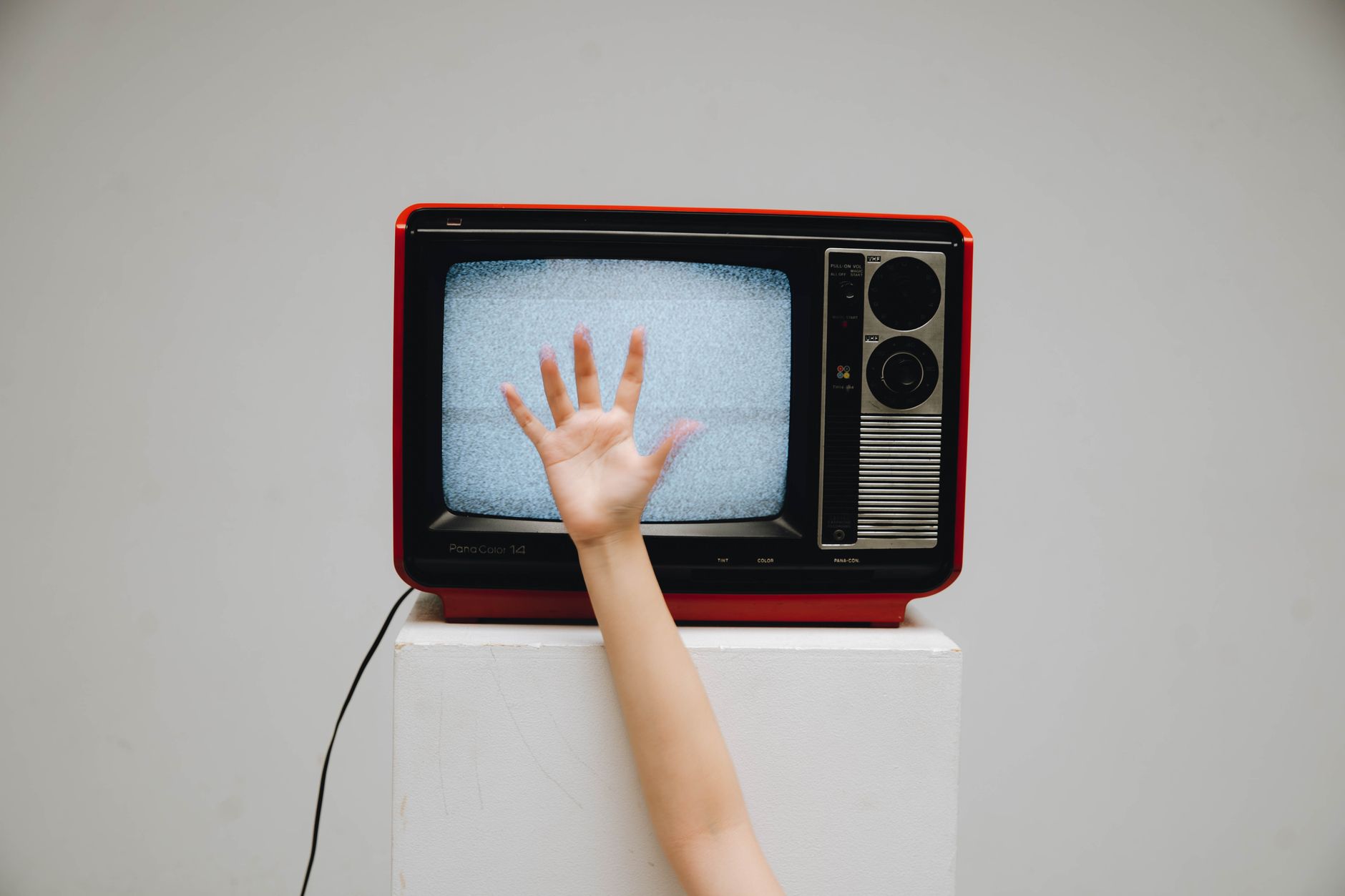 TV soap opera effect, motion smoothing off, TV picture settings, filmmaker mode