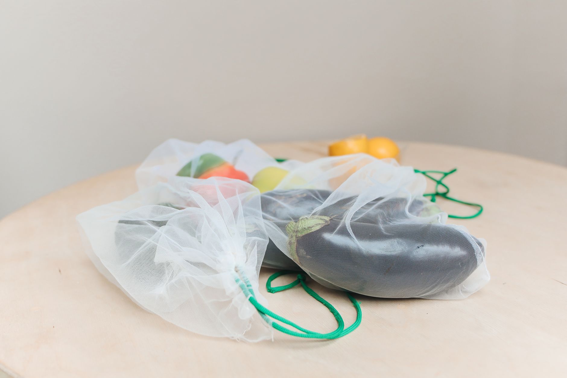 reusable produce bags, mesh produce bags, eco grocery shopping, zero waste bags