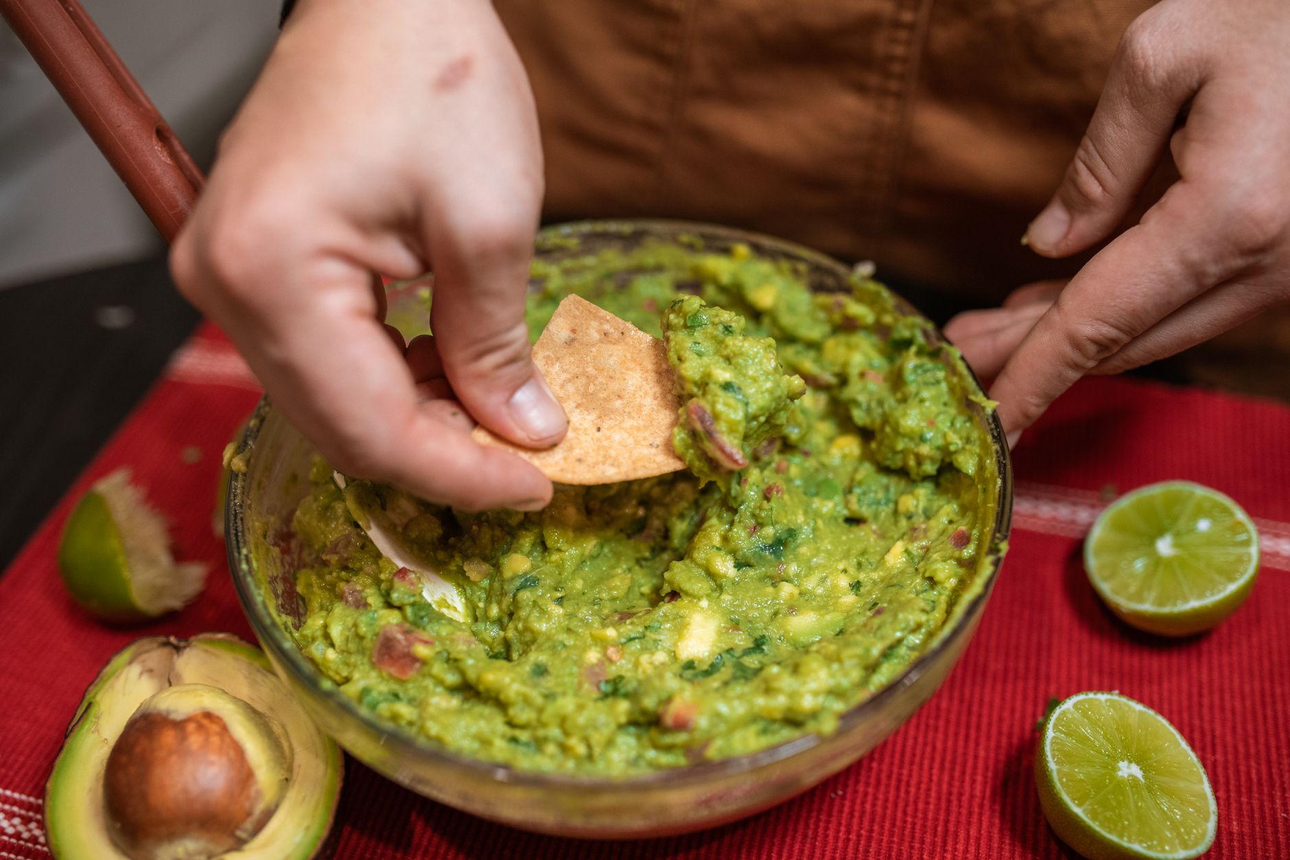 guacamole fresh, avocado dip, prevent browning, kitchen hack