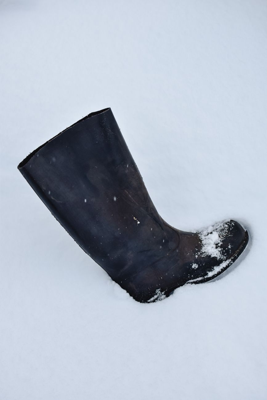 mudroom winter, wet boots, snow gear, seasonal winter