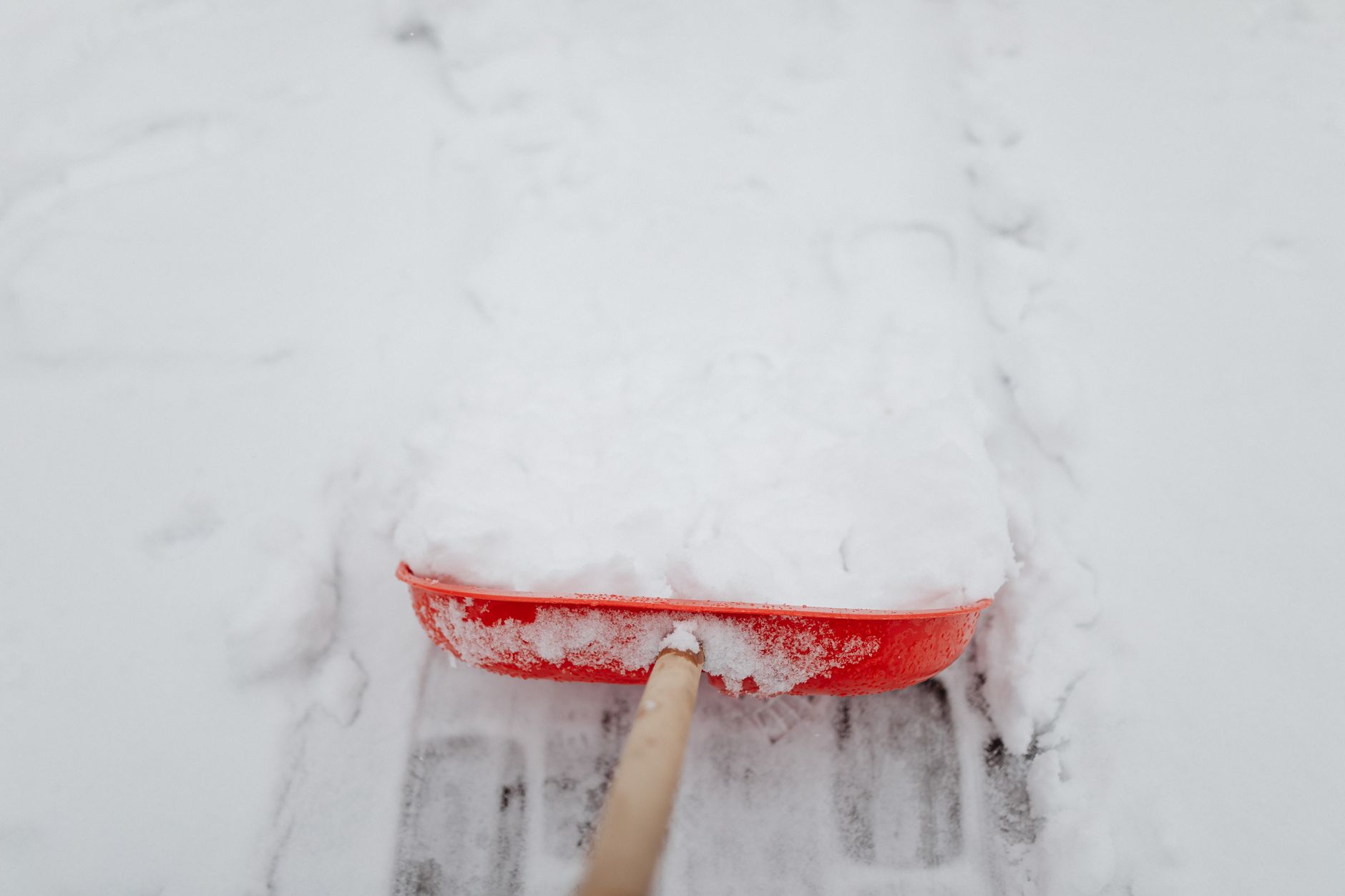 snow removal, driveway, winter hack, ice melt