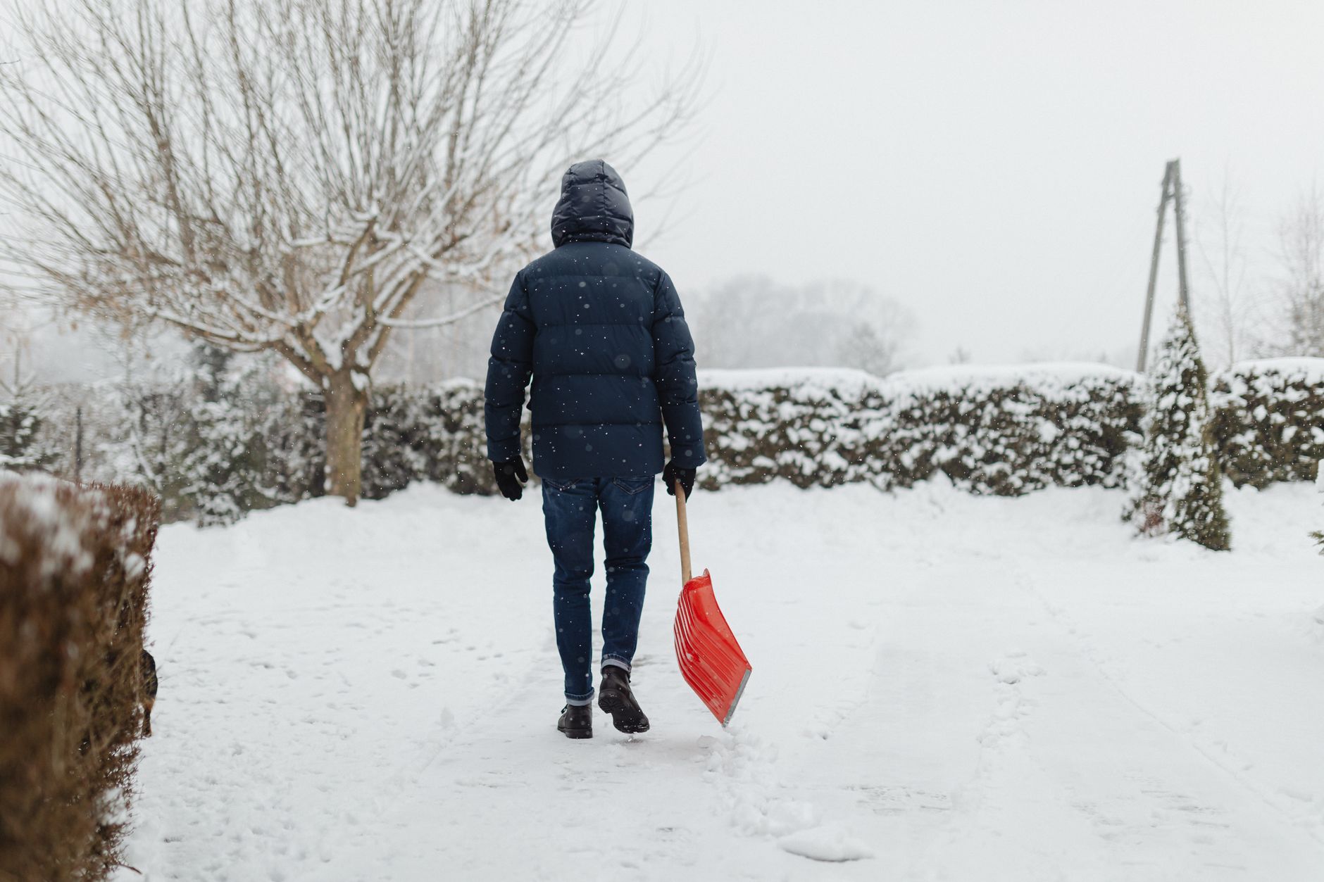 The Snow Shoveling Technique That Won't Wreck Your Back