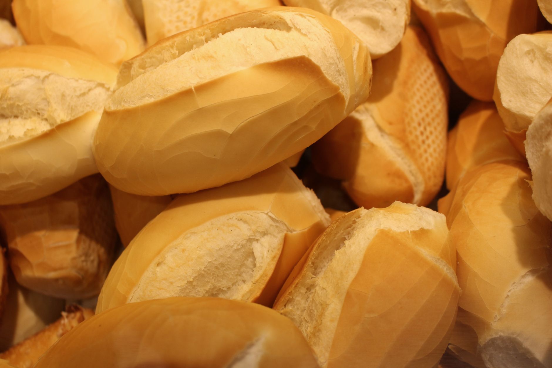 stale bread, revive bread, bread oven