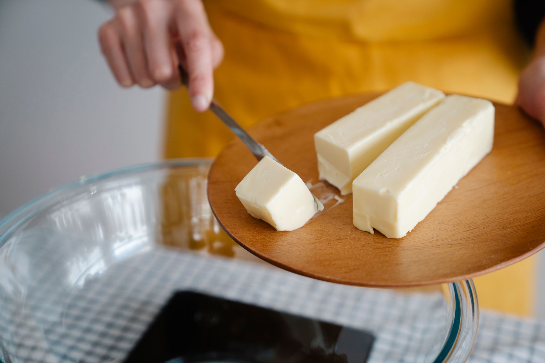 soften butter, no microwave, baking hack, warm glass, quick soften