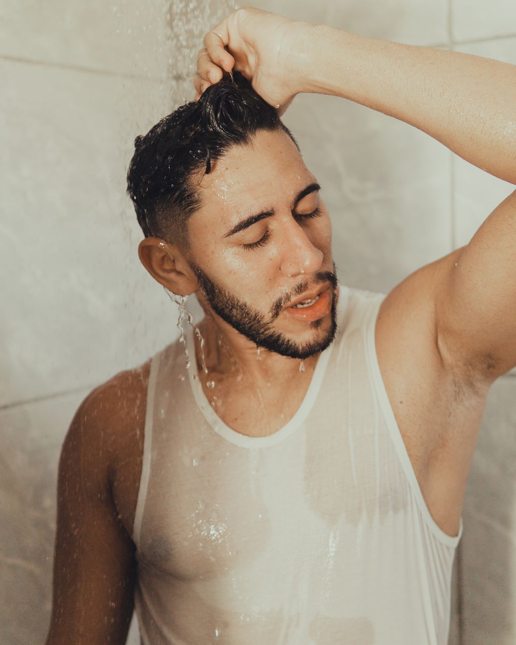 cold shower, morning energy, brown fat activation, wake up, no caffeine
