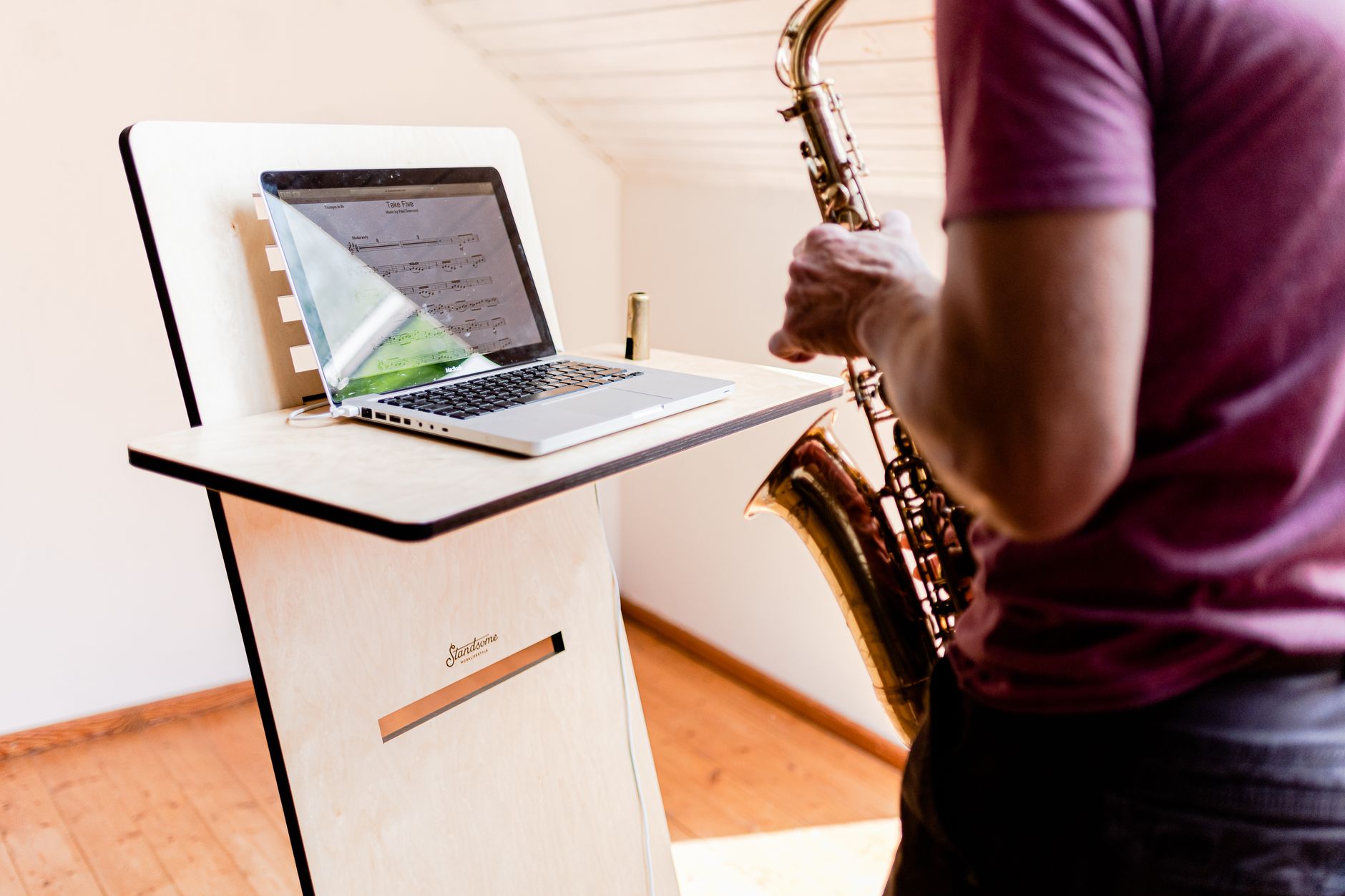 standing desk free, box desk, counter height, sit stand, diy standing desk