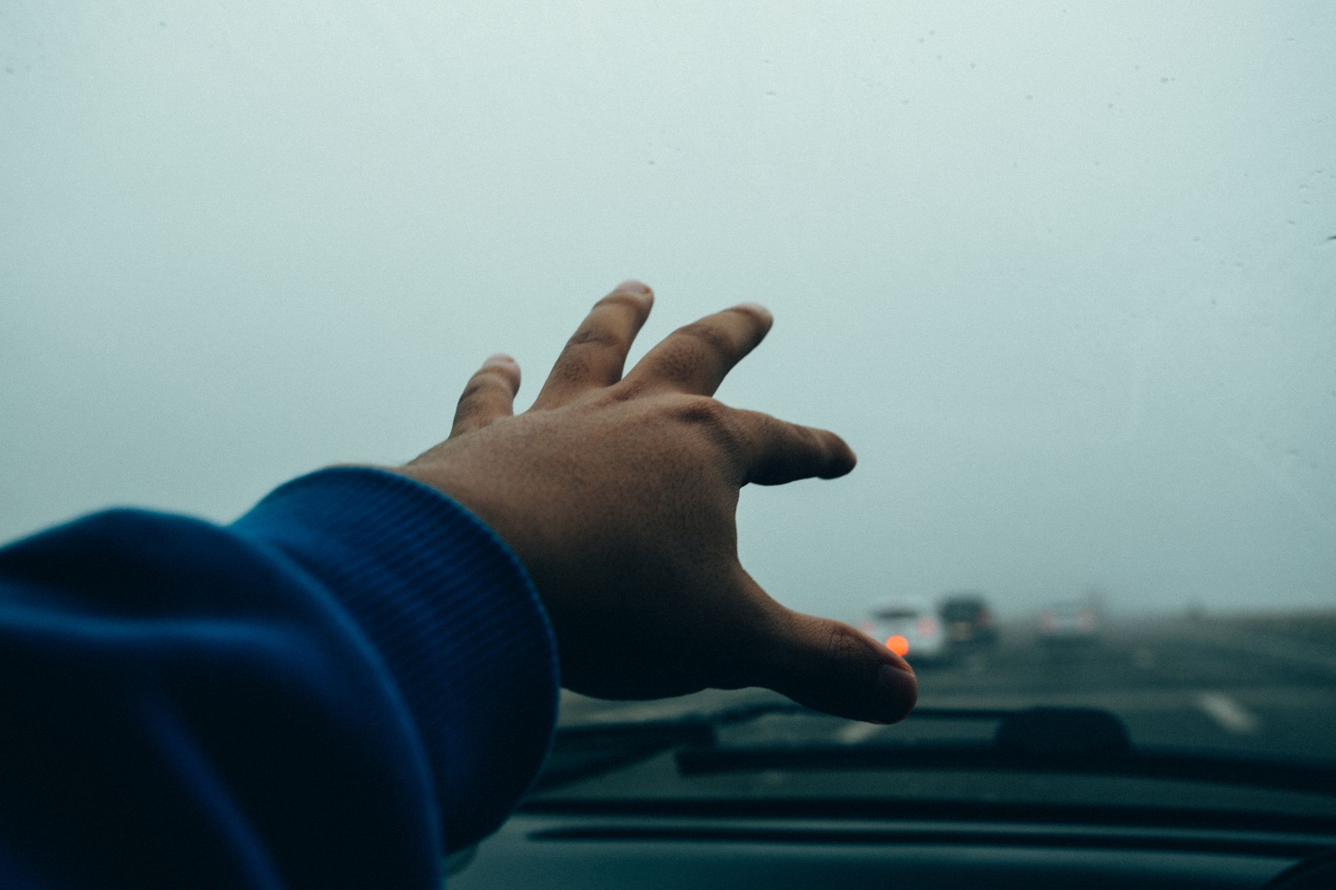 defog car windows, winter driving, defroster tips, cat litter trick