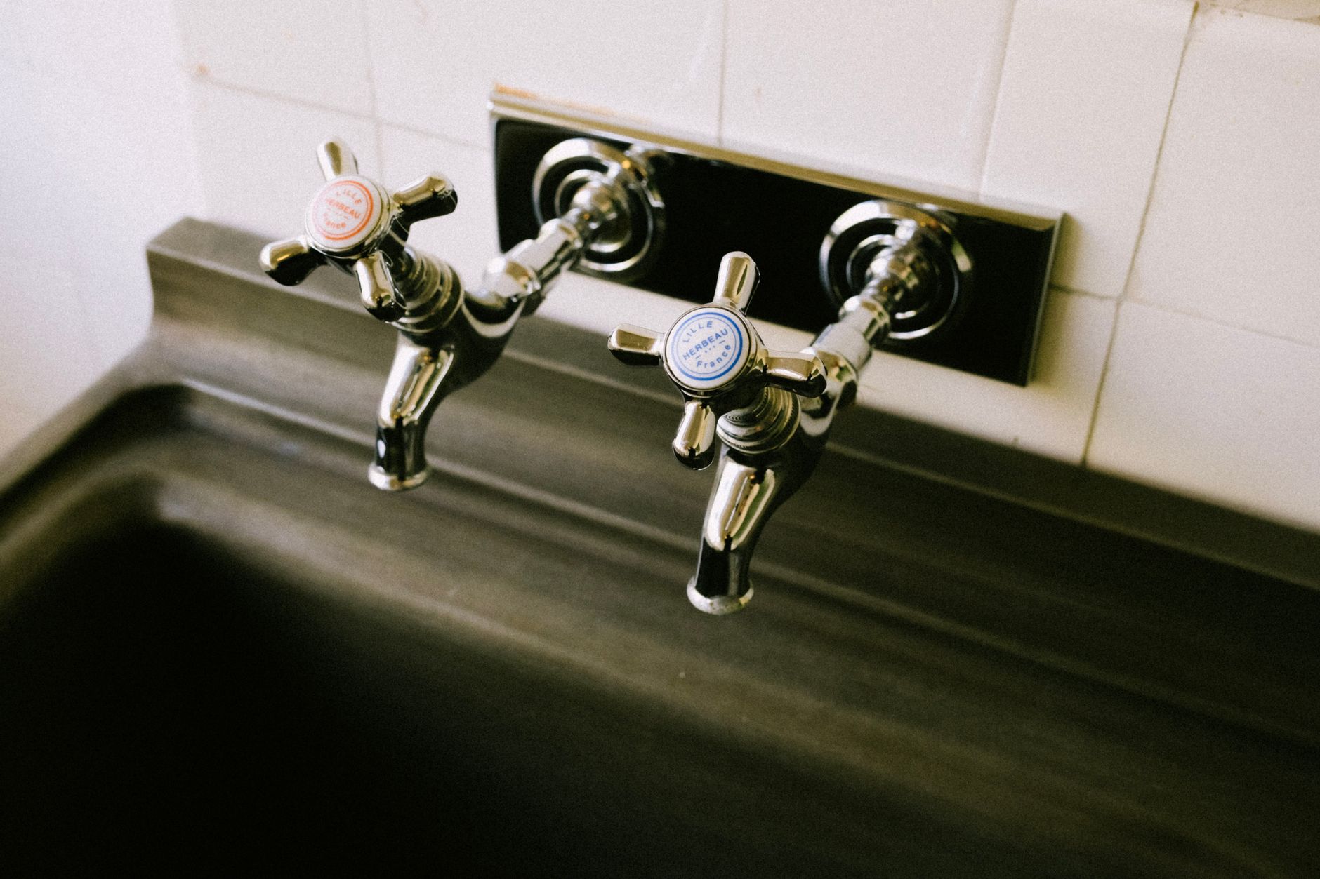 faucet, cartridge, leak, single-handle, replace