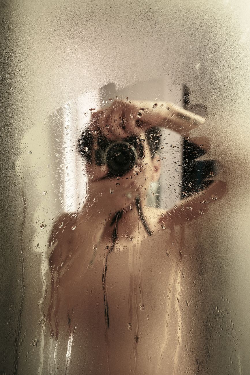 bathroom mirror fog, shaving cream, anti fog, shower steam, mirror hack