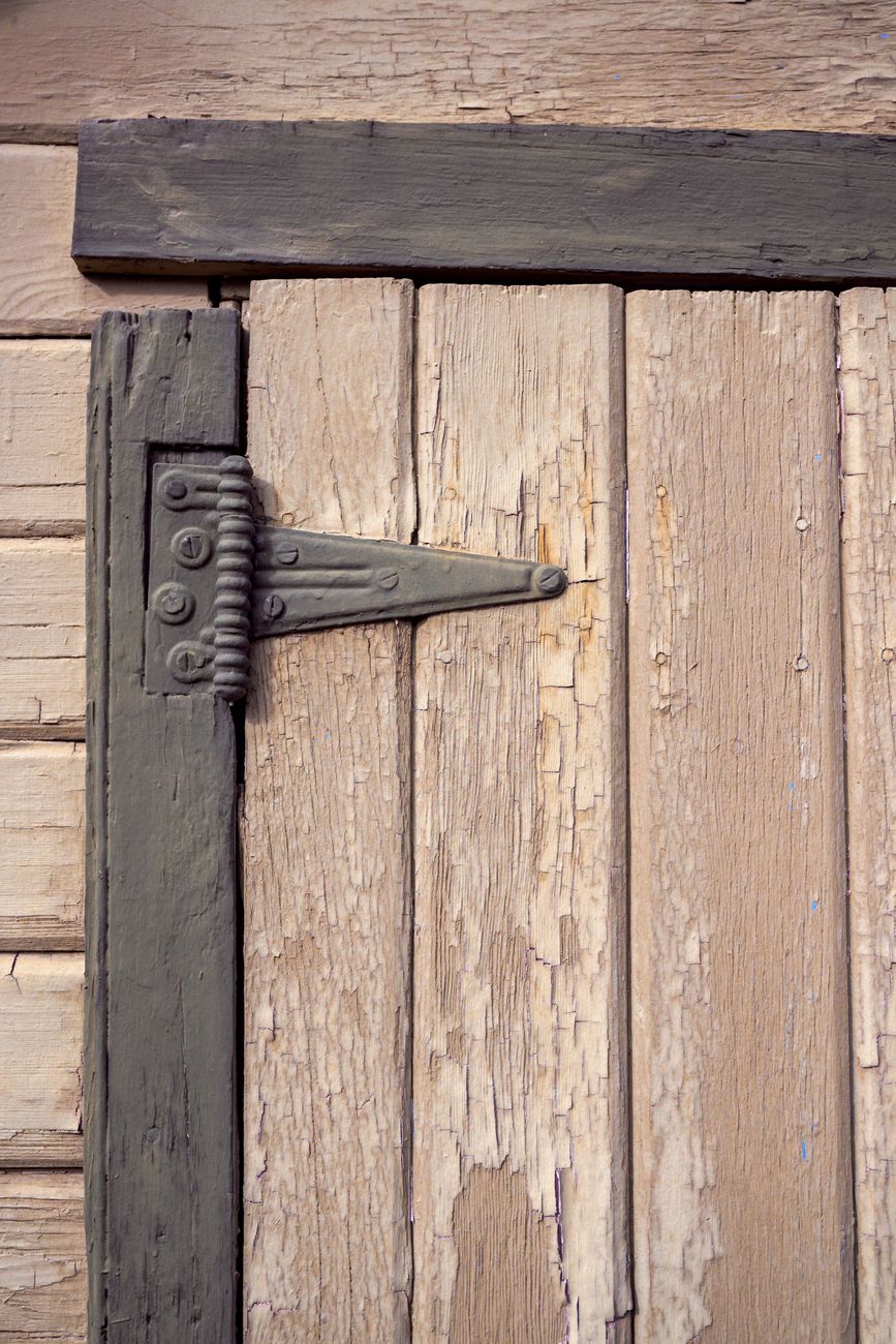 door, stays open, hinge, latch, adjust