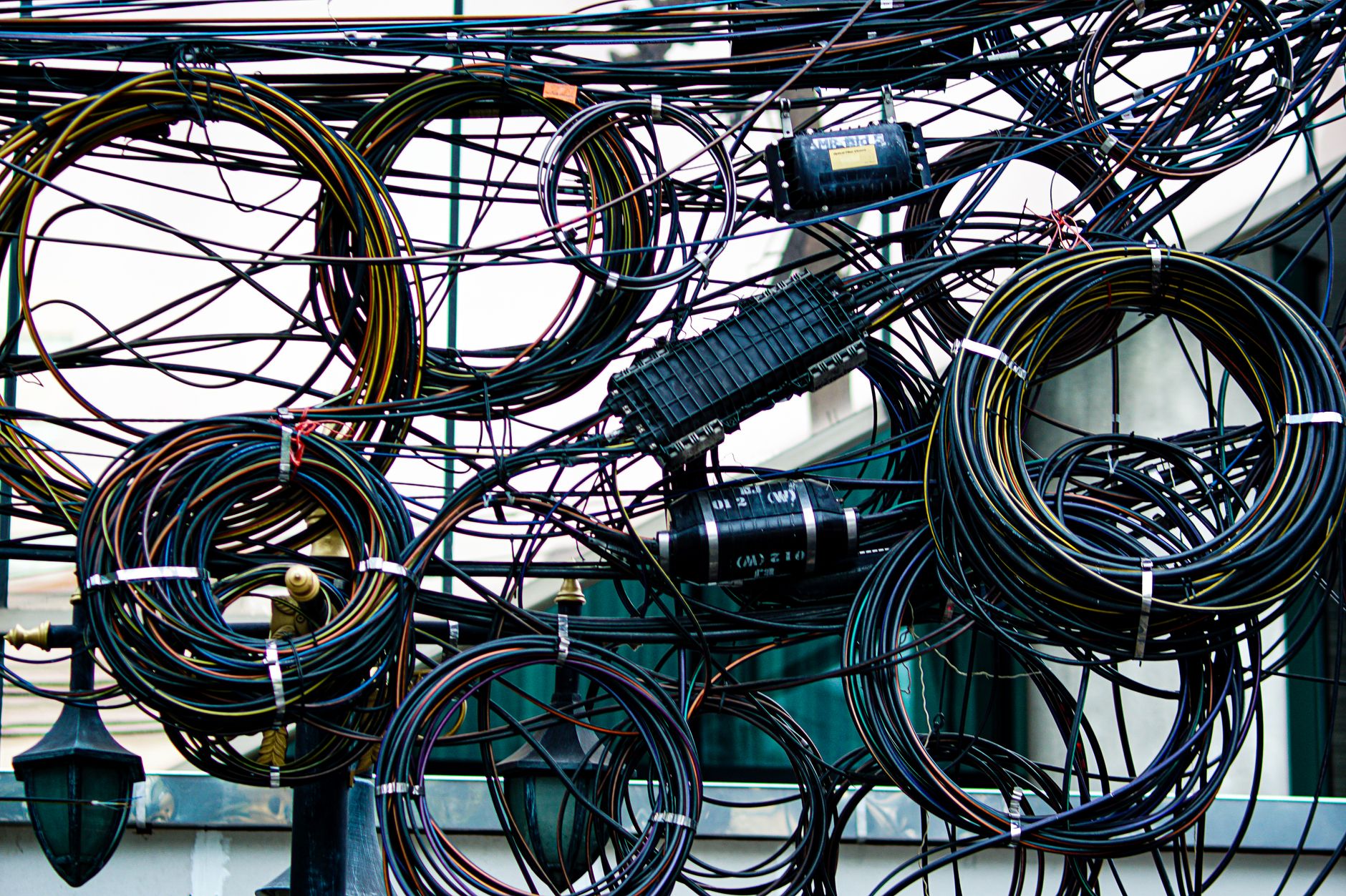 cable labeling, cords, organize, charger, tech