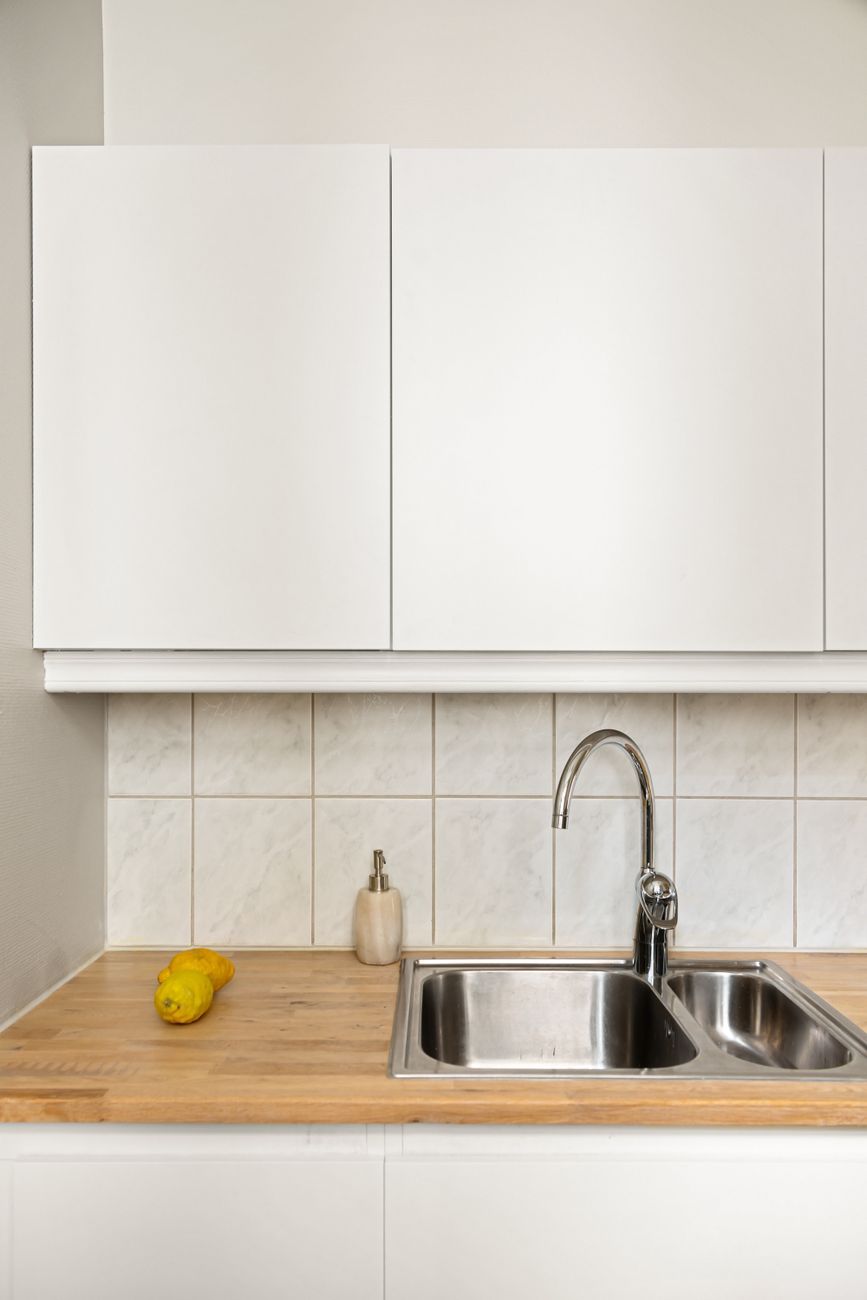 cabinet doors, grease, wood cleaner, kitchen, degrease