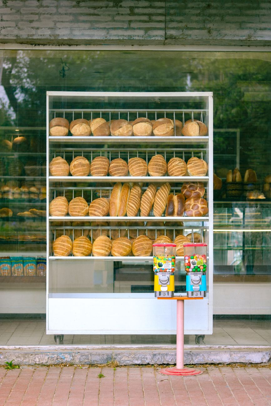 bread maker, bread machine, kitchen appliance, baking