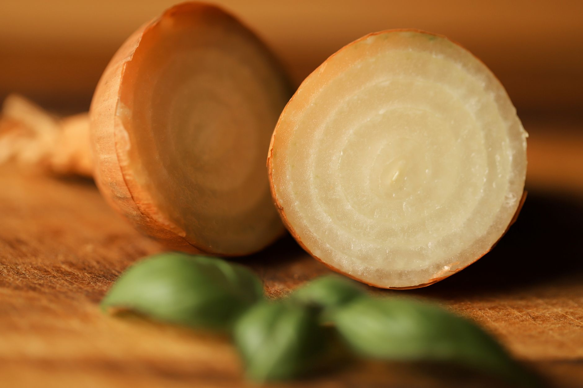onion cutting no tears, sharp knife, cold onion, ventilation, cutting direction