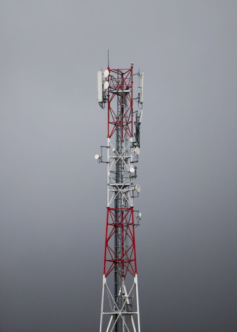 cell signal boost, poor reception fix, WiFi calling, signal booster