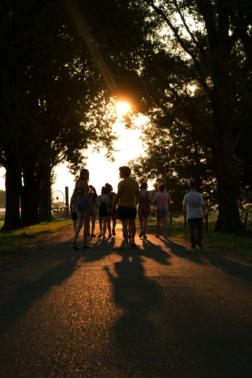 after dinner walk, digestion help, blood sugar, evening walk, post meal exercise