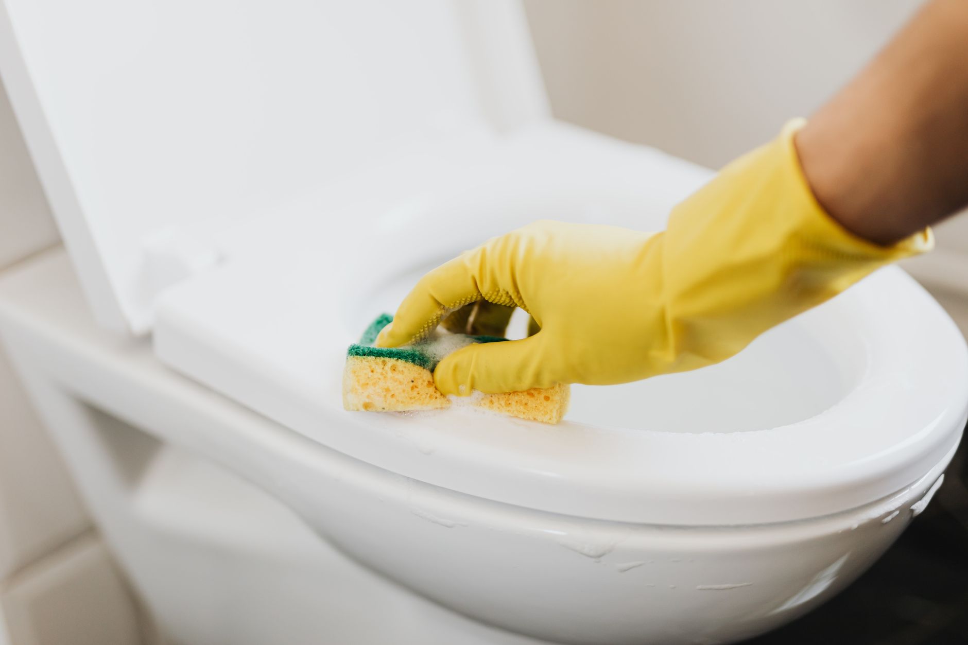 bathroom cleaning, speed cleaning, 10 minute, shower, toilet, sink, quick