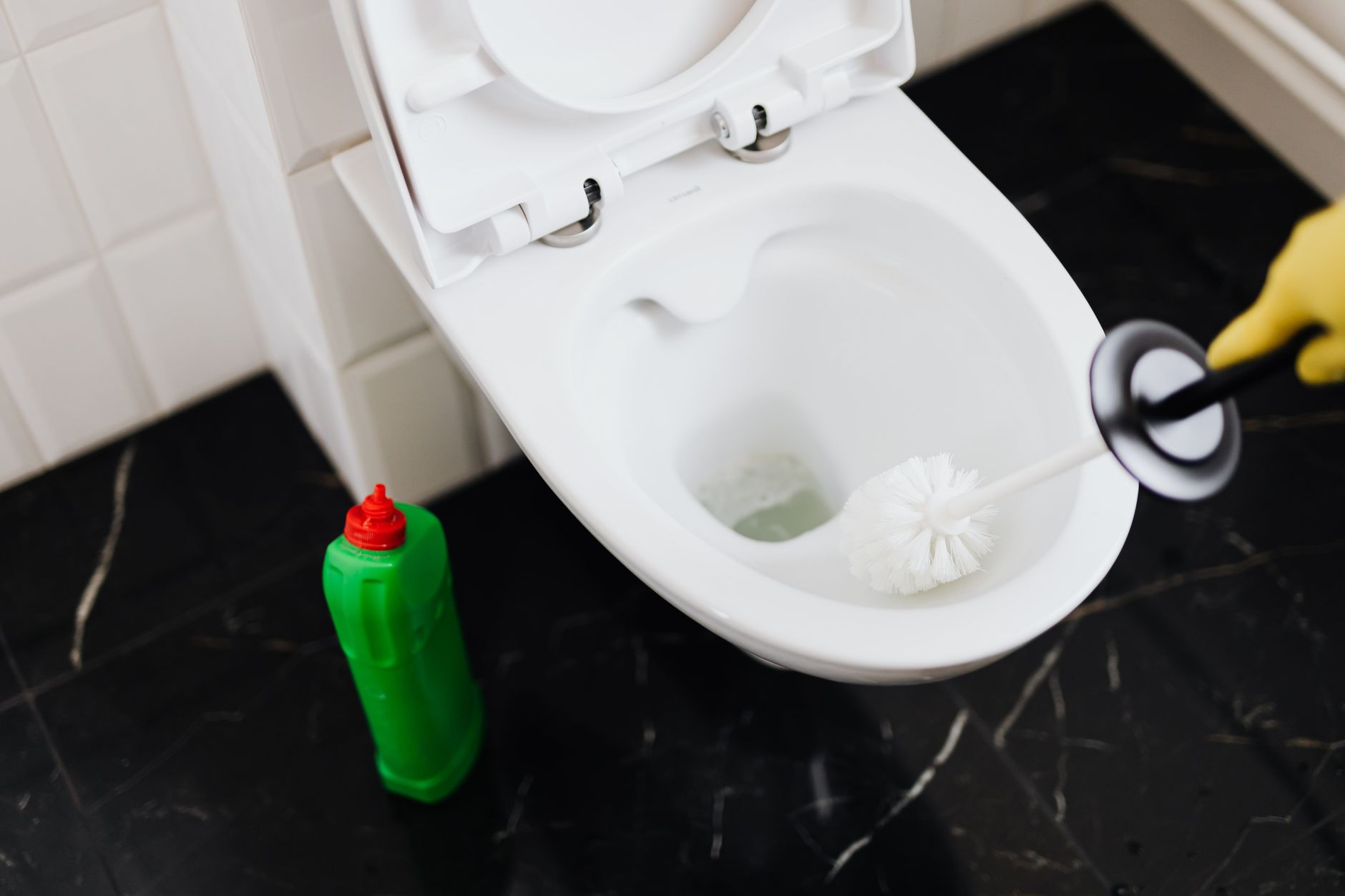 unclog sink, baking soda vinegar, drain cleaner, plunger, no chemicals