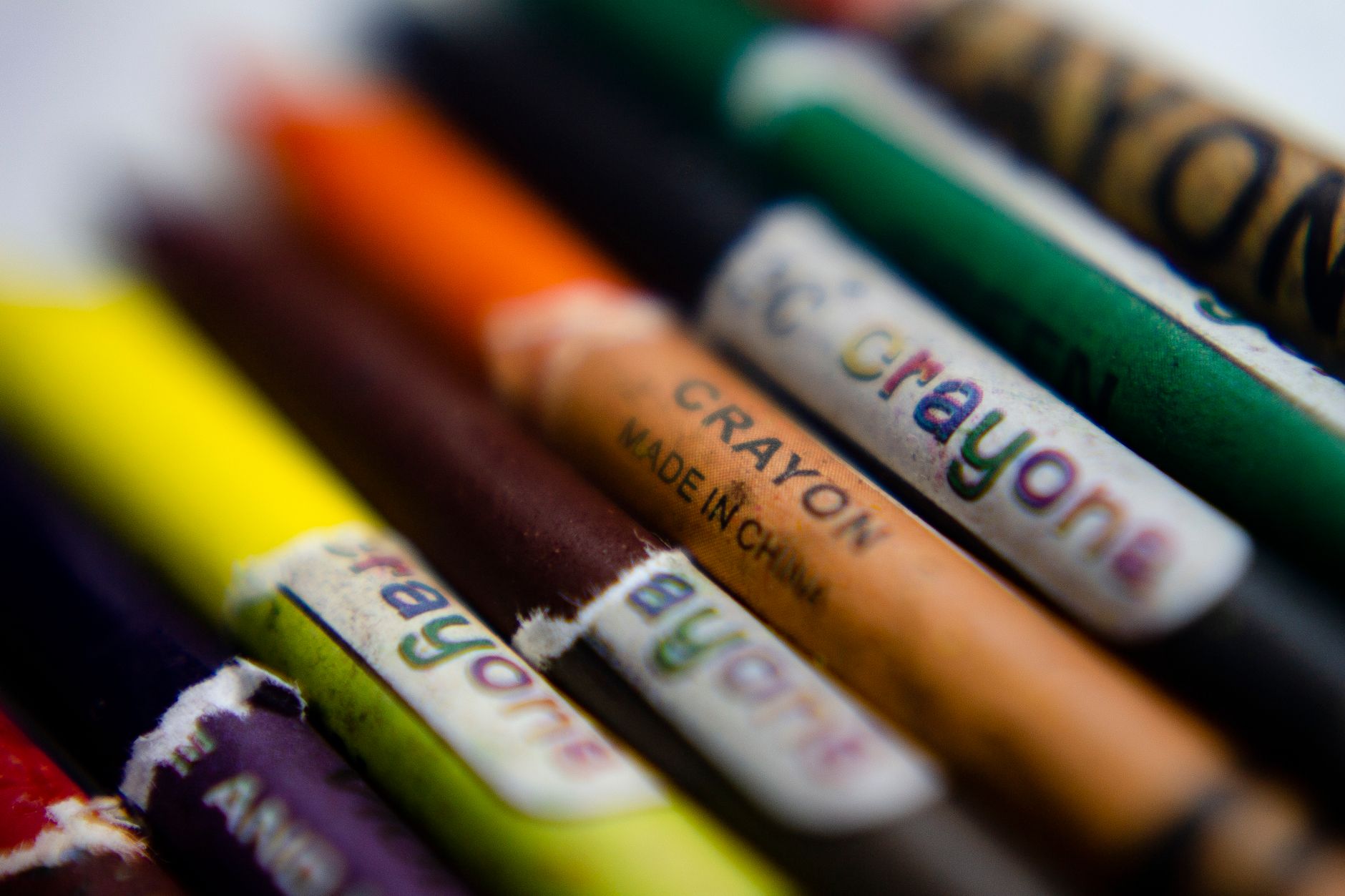 crayon walls, paint safe, cleaning hack, kids art, wall cleaning
