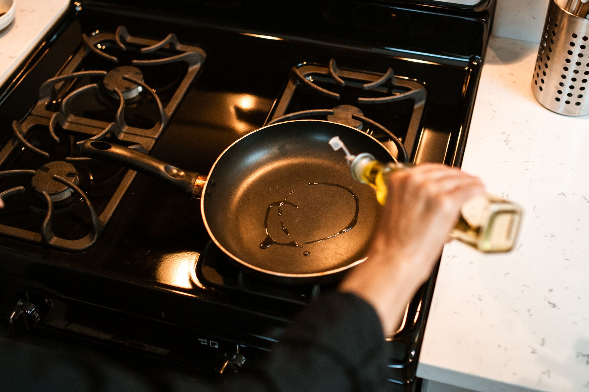 omelet, nonstick, egg, butter, pan temperature