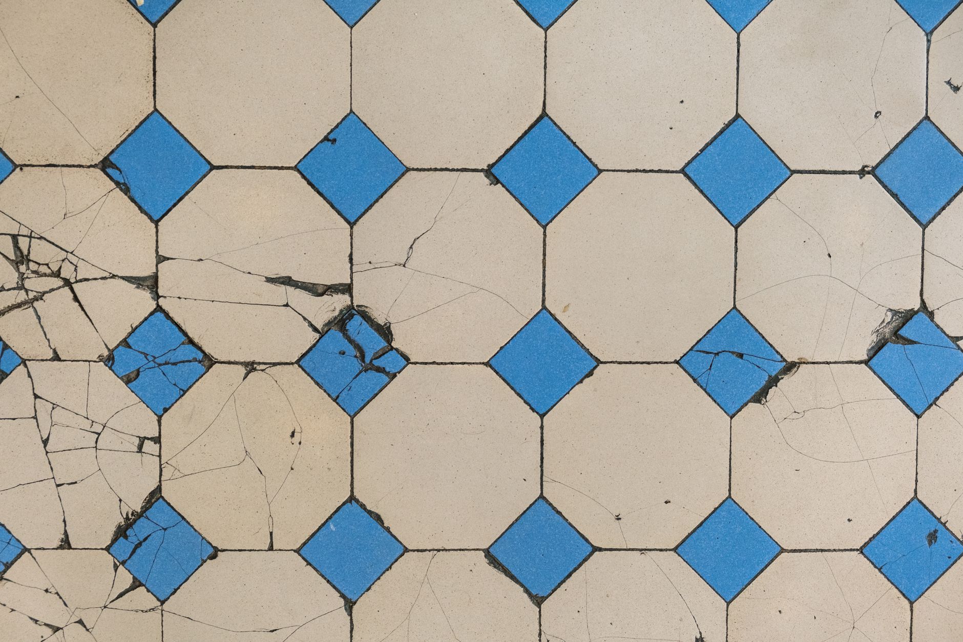 cracked tile, tile repair, bathroom tile, kitchen tile